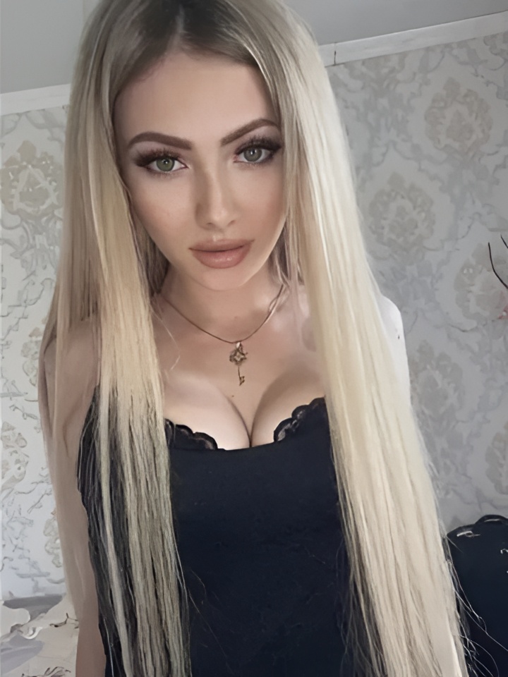 Карина привлекальеная девушка из Богородска цена от 3000 руб