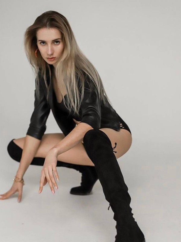 🎥 Антонина привлекательная девушка из Богородска цена от 3000 руб